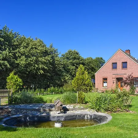 Auf Dem Klein Husums アパート *